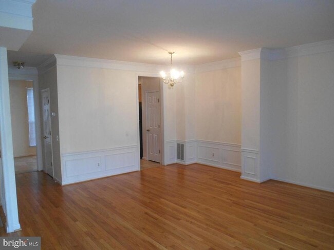 Foto del edificio - 6359 Battlement Way