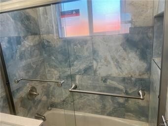 Foto del edificio - 22059 Newport Ave