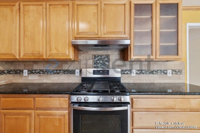 Building Photo - 792 Los Olivos Dr