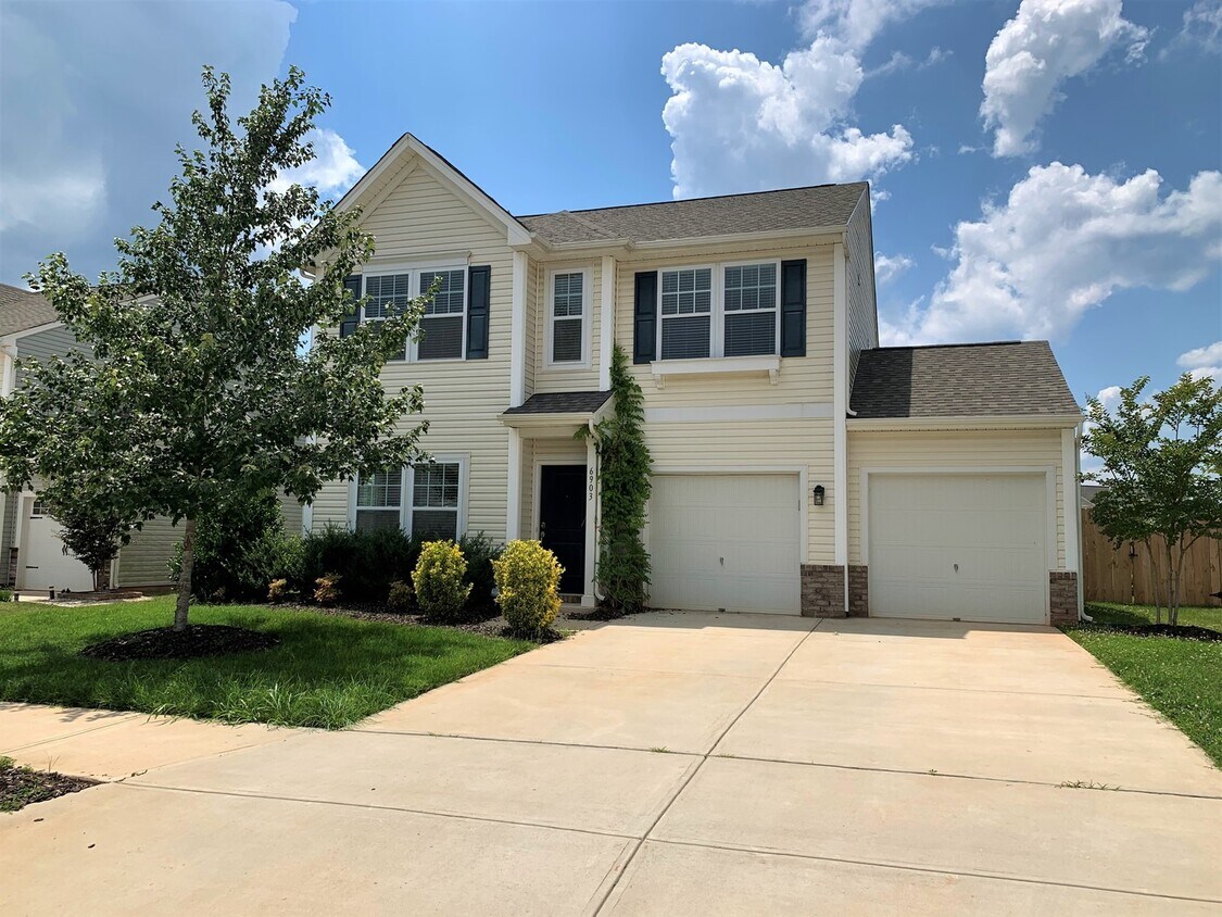 Primary Photo - Newer Home, Granite Counter-Tops, Wood Lam...