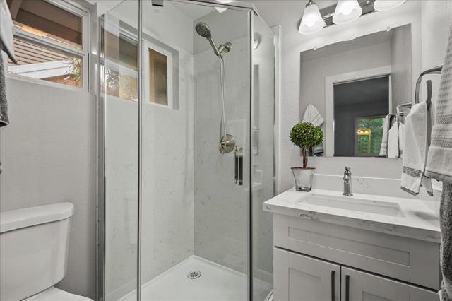 Building Photo - 119 Verde Ct