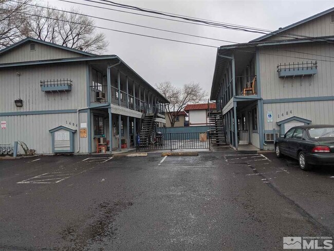 Foto del edificio - 1484 Lewis St