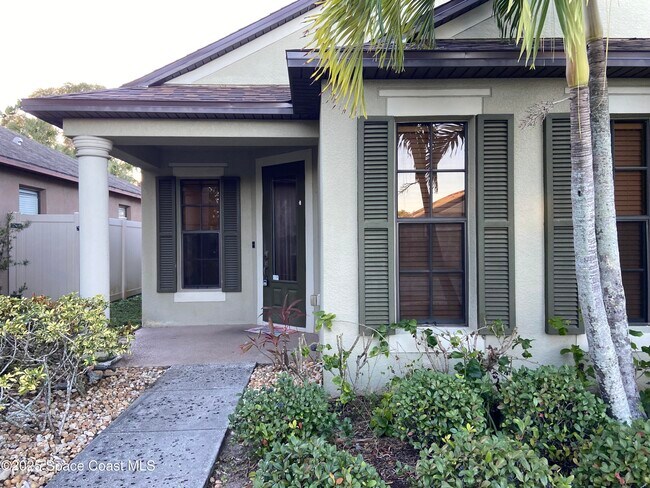 Foto del edificio - 2552 Glenridge Cir