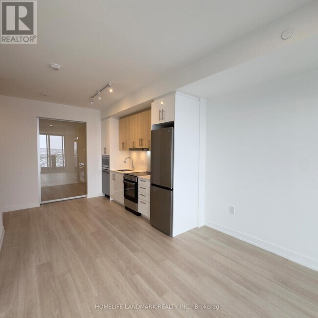 Photo du bâtiment - 9763 Markham Rd