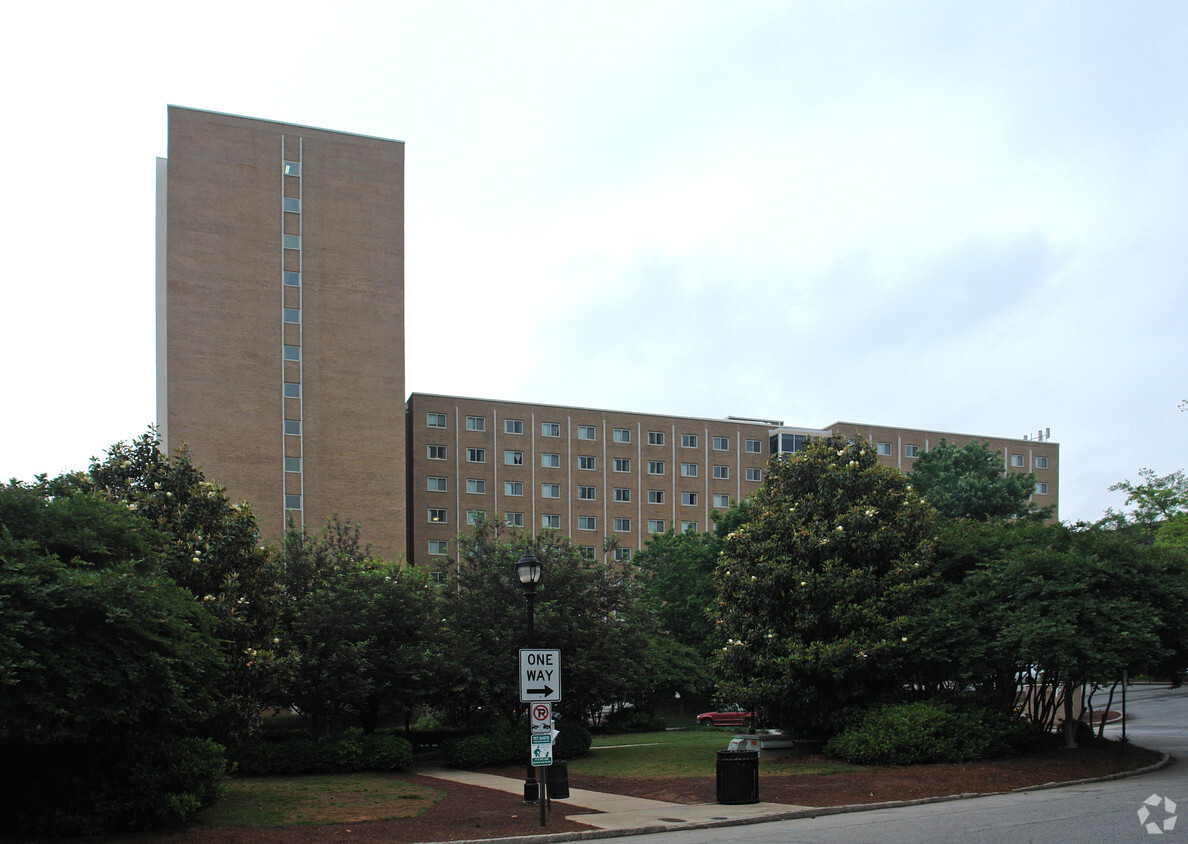 Primary Photo - Campbell-Stone Buckhead