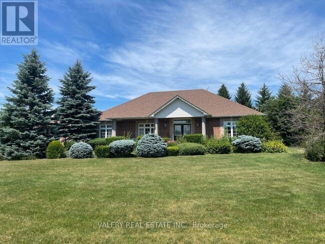 Building Photo - 17 Southwinds Dr