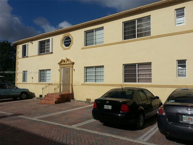 Foto del edificio - 1330 SW 6th St