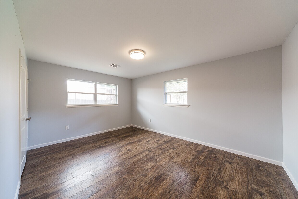 Foto del edificio - 3627 Tartan Ln