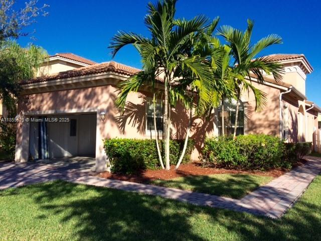 Foto principal - 1211 NE 37th Ave