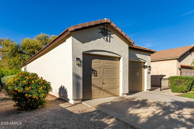 Foto del edificio - 3094 E Stottler Dr