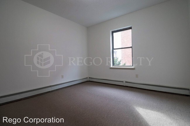 Building Photo - 148-150 Clark St