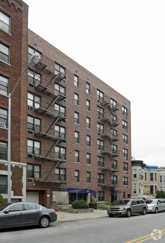 Building Photo - 353 Bay Ridge Pky