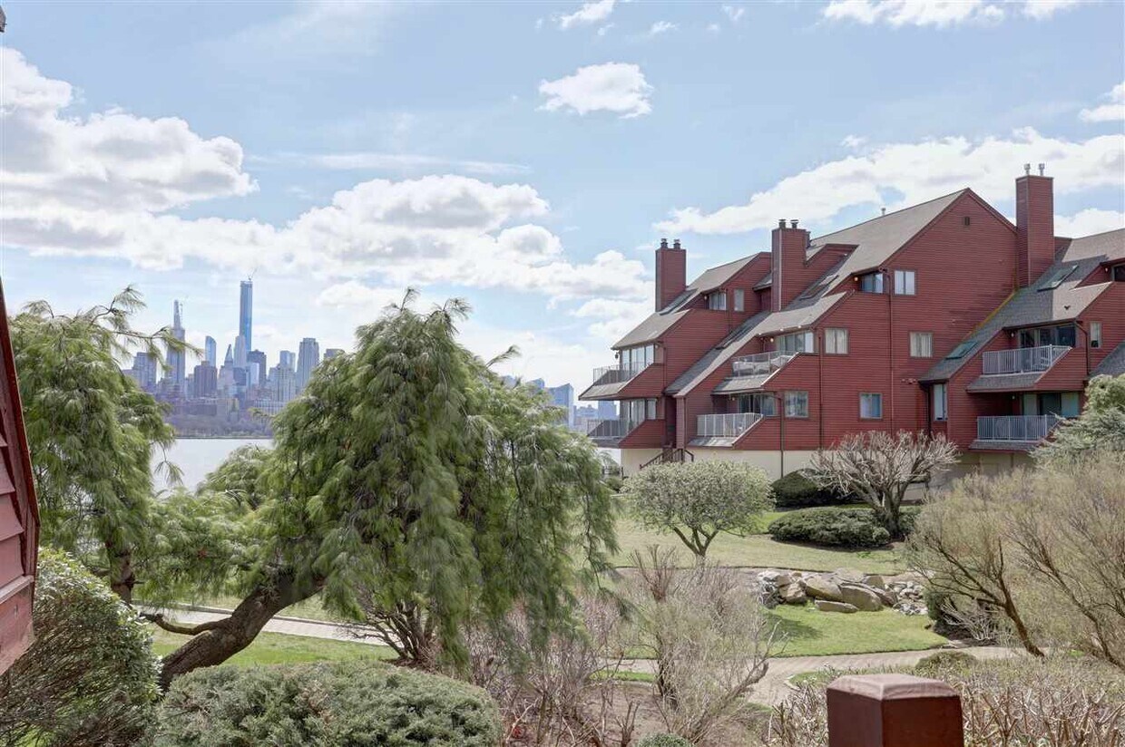 Foto principal - 5D Cove Ln