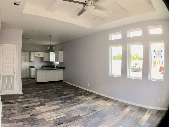 Foto del edificio - 2 br, 2 bath 4plex - Monmack Landing