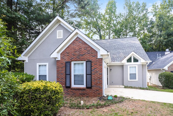 Foto principal - 719 S Fairfield Dr