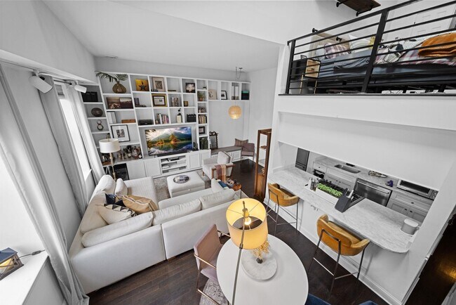 Foto del edificio - 222 Clinton St