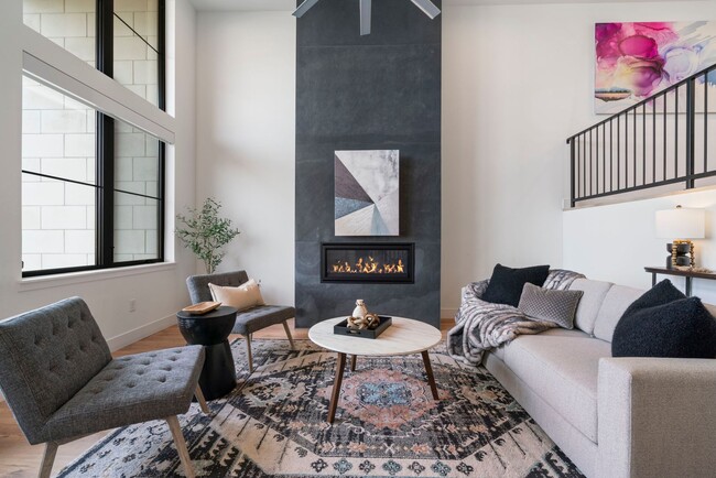 Foto del edificio - LUX 3BD, 5BA Townhome Near Cherry Creek, C...