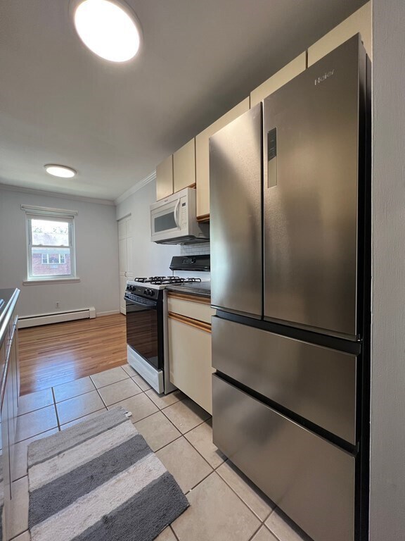 Foto del edificio - 272 Regency Park Dr
