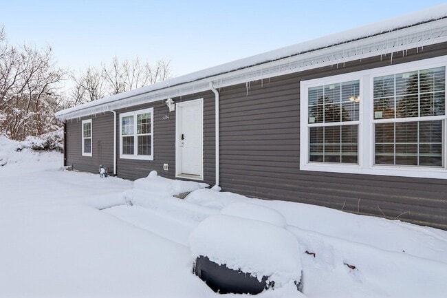 Building Photo - 4704 47th Ave