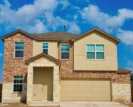 Building Photo - 290 Silver Glen Dr