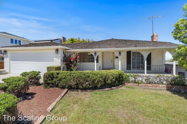 Building Photo - 3 br, 2 bath House - 2223 Ensenada