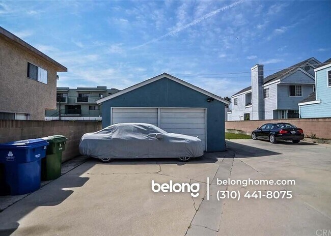 Building Photo - 1640 W 218th St
