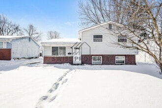 Building Photo - 5279 Lindora Dr