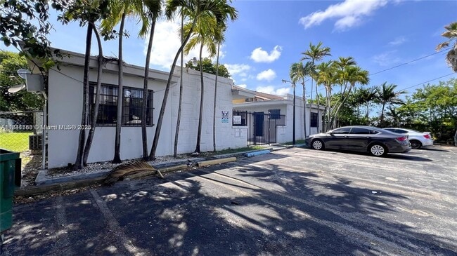 Building Photo - 3711 NW 24th Ave