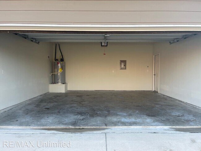 Building Photo - 4 br, 3 bath House - 3719 Friendly Acres