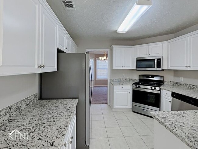 Building Photo - 362 Anita Dr