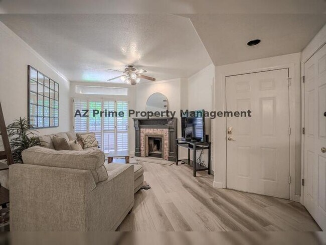 Building Photo - 10410 N Cave Creek Rd
