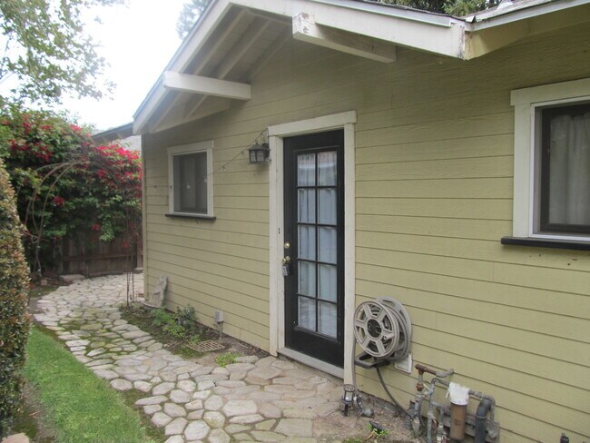 Photo - Cleveland (317) #A-B Apartment