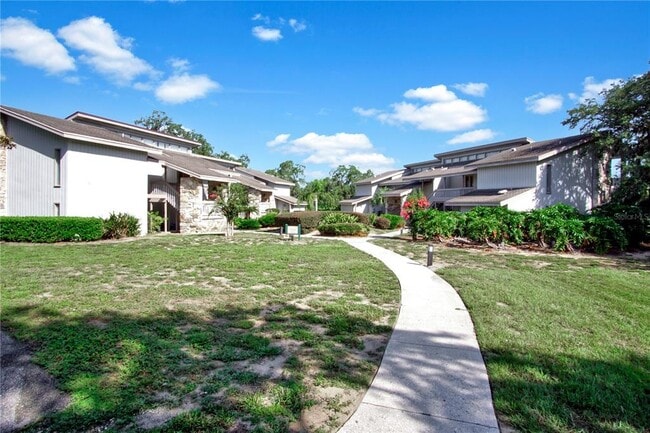 Foto del edificio - 2213 Burnway Rd