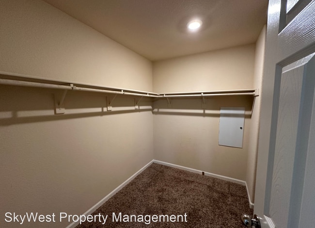 Building Photo - 3 br, 2 bath House - 531 Ashwick Loop