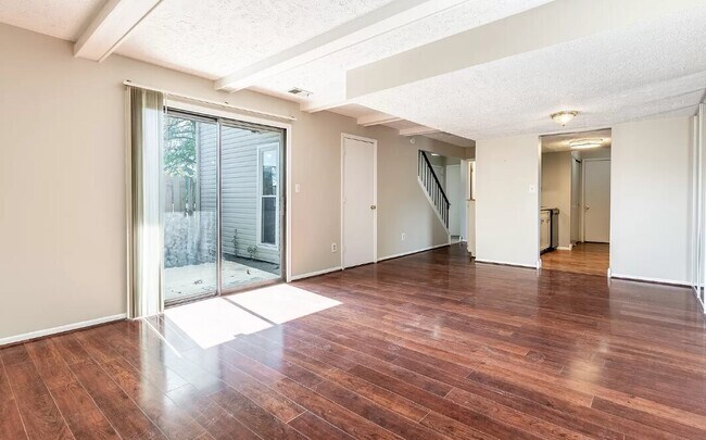 Building Photo - 5956 Beau Jardin Dr