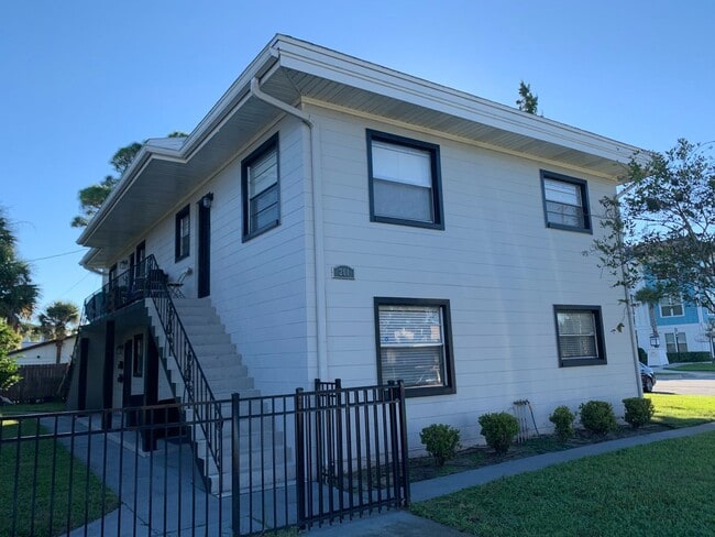 Building Photo - 1st floor condo for rent in Jax Beach - 2B/1B