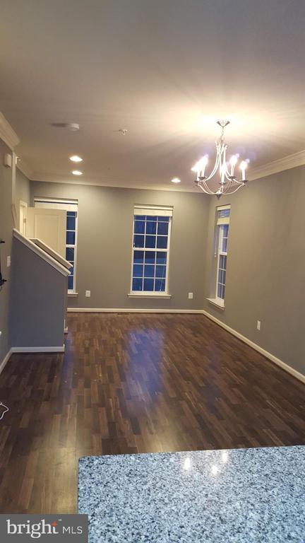 Foto del edificio - 137 Prado Ln