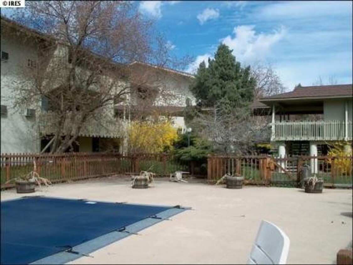 Foto principal - Two Mile Creek Studio Apartment!