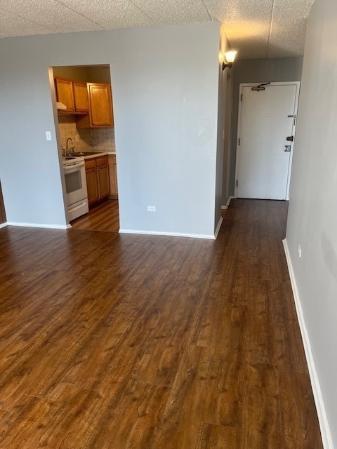 Building Photo - 9098 W Terrace Dr