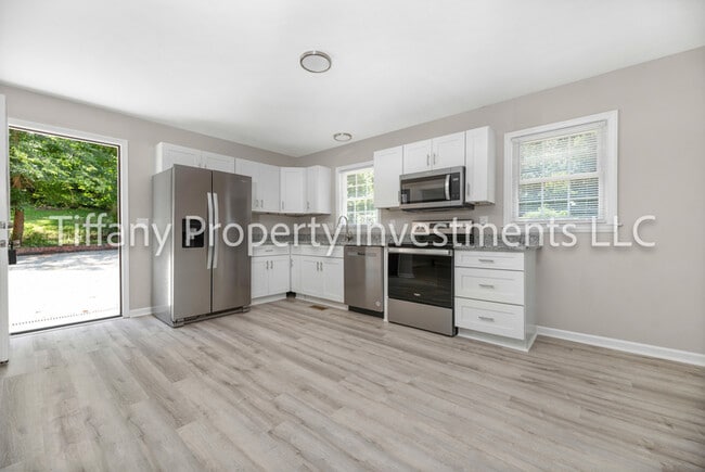 Foto del edificio - 8901 Richardson King Rd