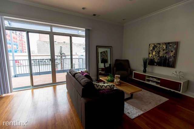 Foto principal - 1002 W Van Buren St
