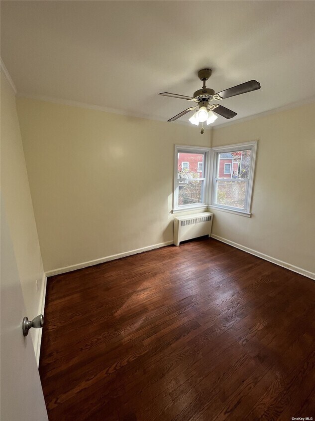 6 Radcliff Ave Unit 1, Port Washington, NY 11050 Apartments in Port