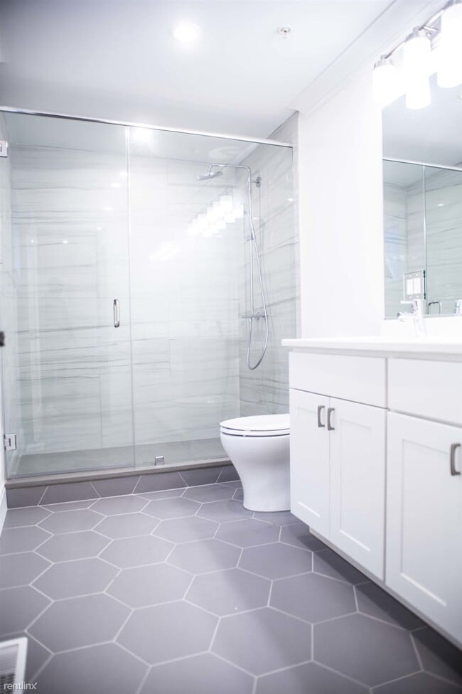Building Photo - 3 br, 2 bath House - 53 Quint Ave #11 1