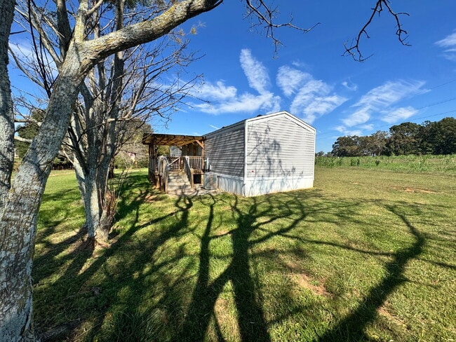 Building Photo - 2 bed 2 bath in Fair Play