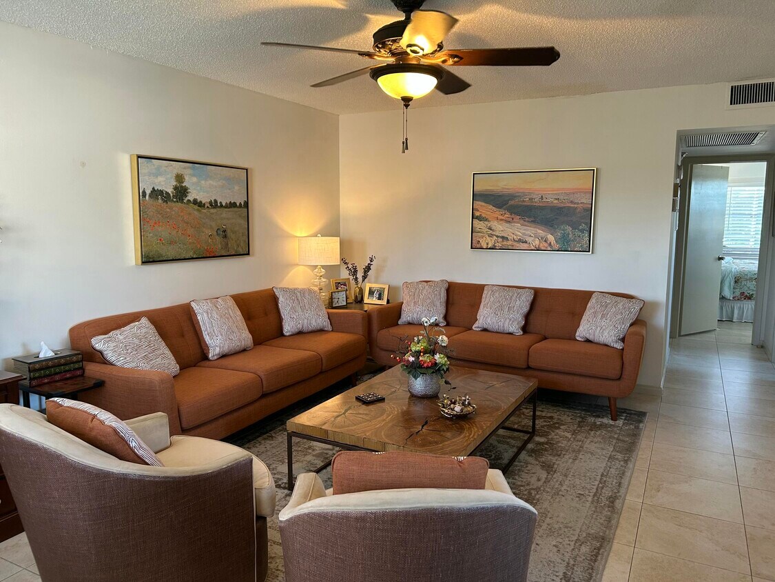 Foto principal - 243 Suffolk F