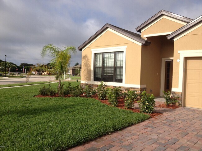 Building Photo - 343 Adamo Way