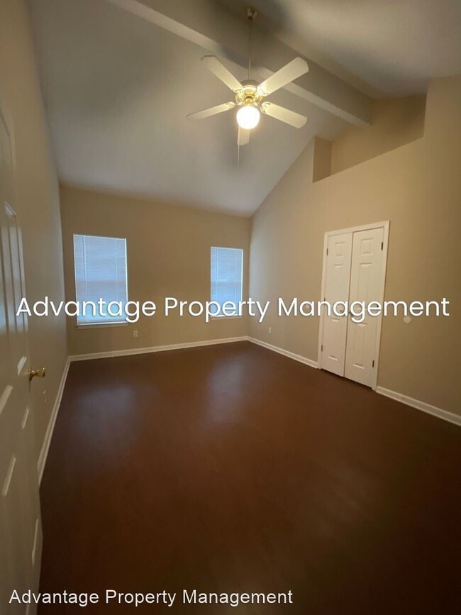 Building Photo - 3 br, 2.5 bath House - 3911 Gavick Cv.