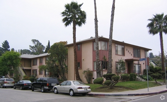 Building Photo - 2640 St George St