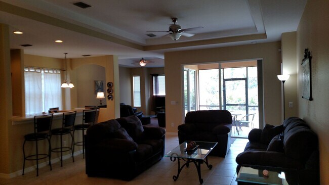 Building Photo - Seasonal 3-Bedroom 2-Bath, Single Family Home with a 2 Car Garage located in Stoneybrook!