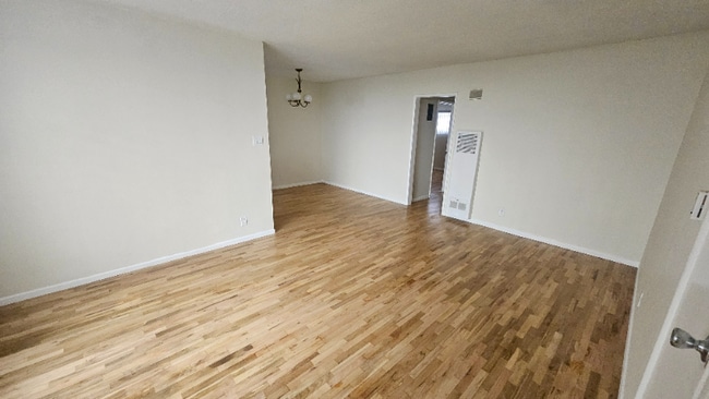 Foto del edificio - 1201 N Ogden Dr